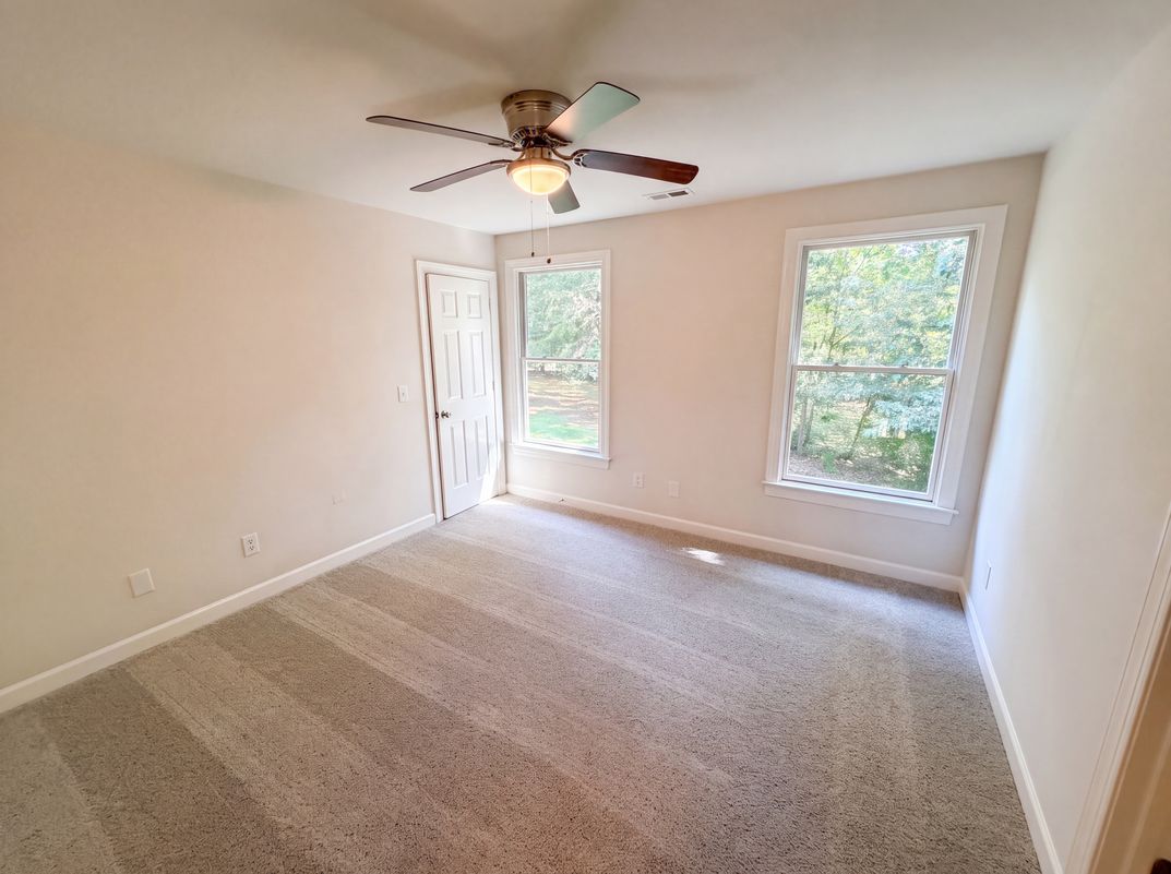 Photo 19 of 33 of 10124 Windtree Ln, Charlotte, NC