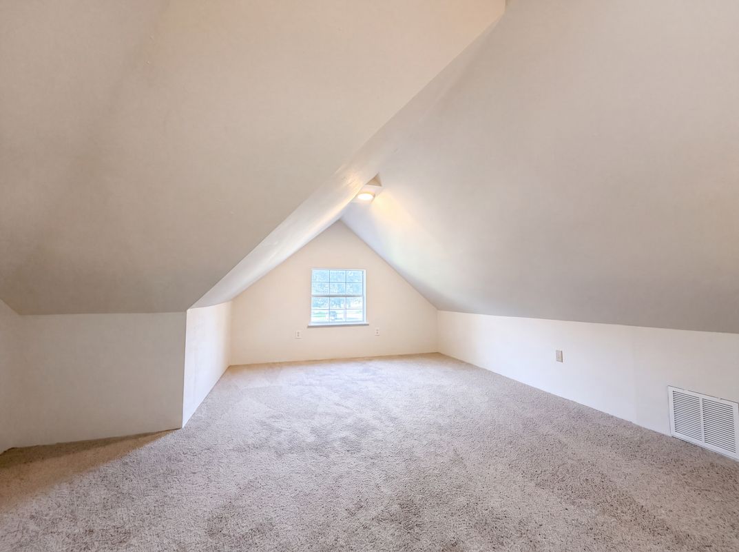 Photo 13 of 21 of 11823 Meadowchase Dr, Houston, TX