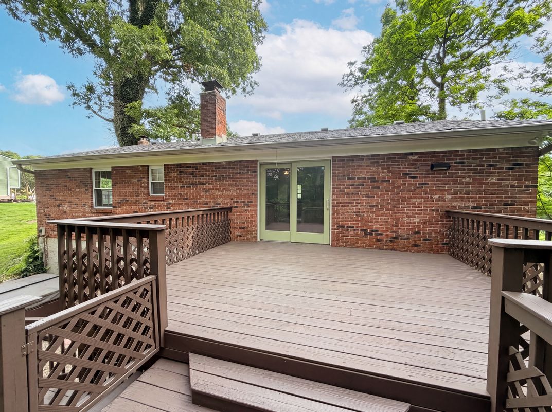 Photo 5 of 31 of 1004 Marcie Ln, Milford, OH
