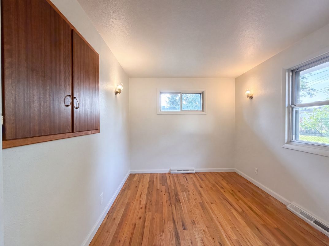 Photo 6 of 43 of 1535 W 15th St, Loveland, CO
