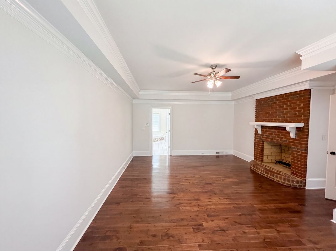 Photo 10 of 26 of 4342 Trotters Way Dr, Snellville, GA