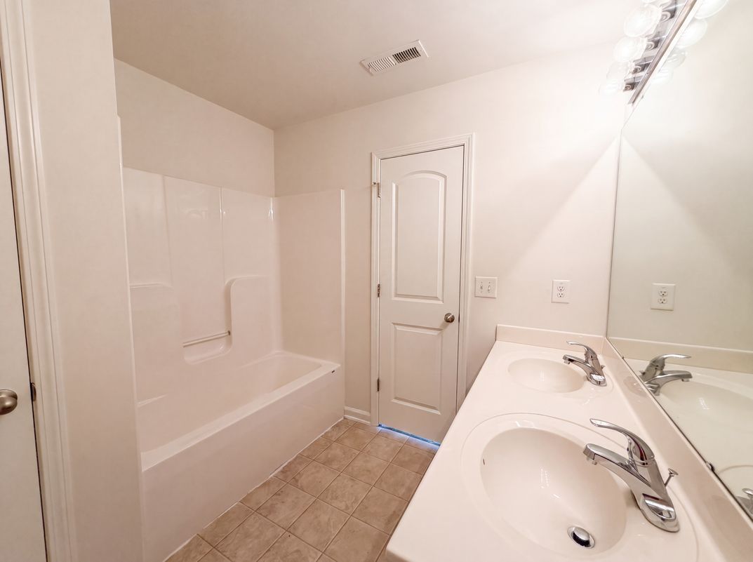 Photo 13 of 24 of 4655 Chapel Ridge Dr, Greensboro, NC