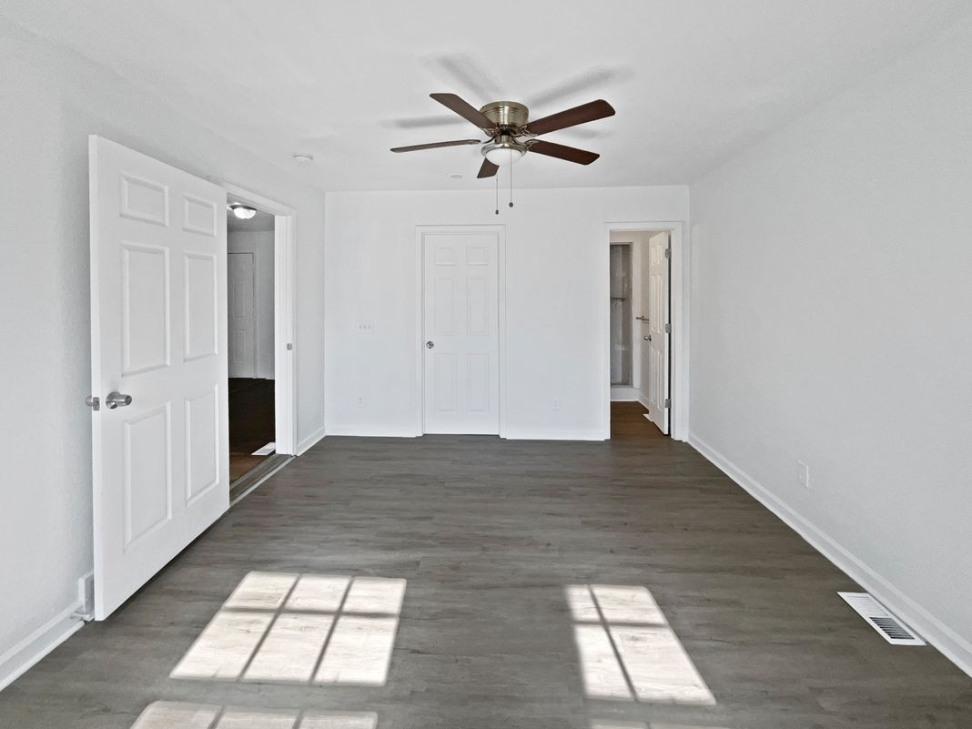 Photo 9 of 20 of 10014 Hardesty Ave, Kansas City, MO
