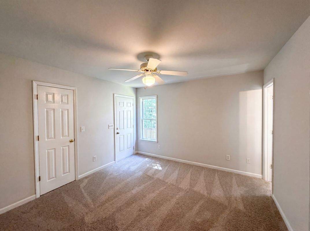 Photo 4 of 17 of 524 Pearce Ave, Wake Forest, NC