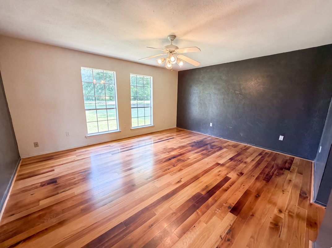 Photo 7 of 20 of 100 Dubb Ln, Red Oak, TX