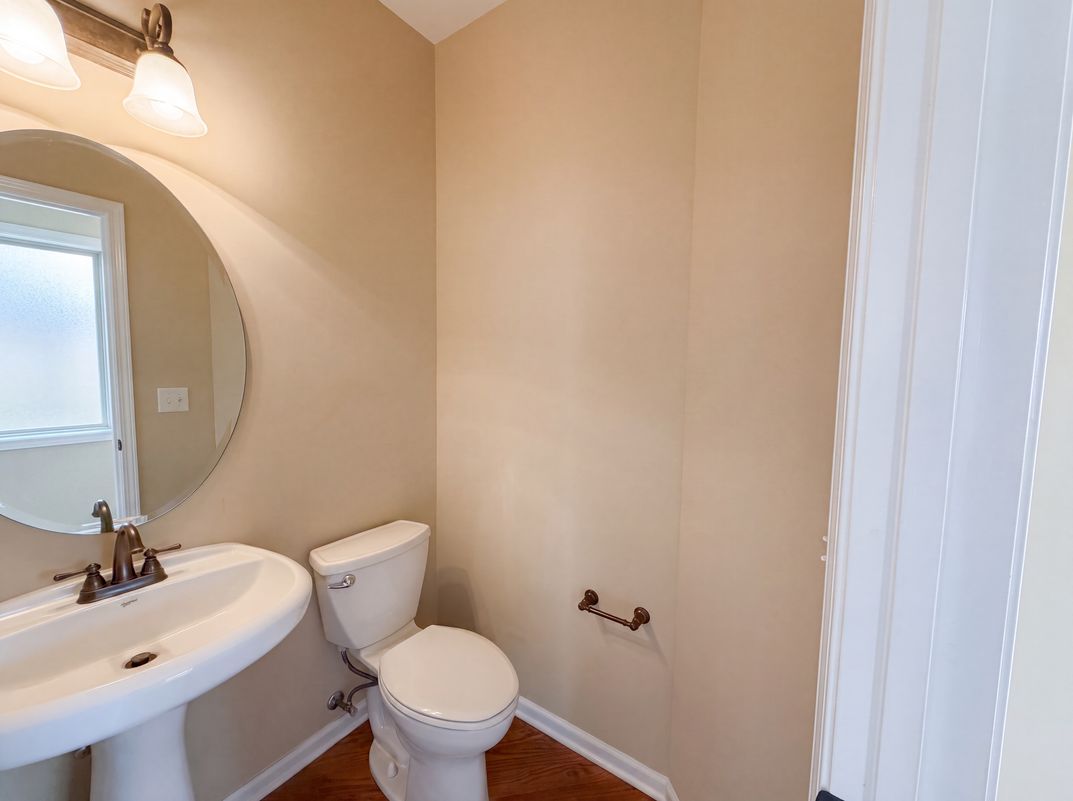 Photo 13 of 17 of 2720 Kinsley Pl, Raleigh, NC