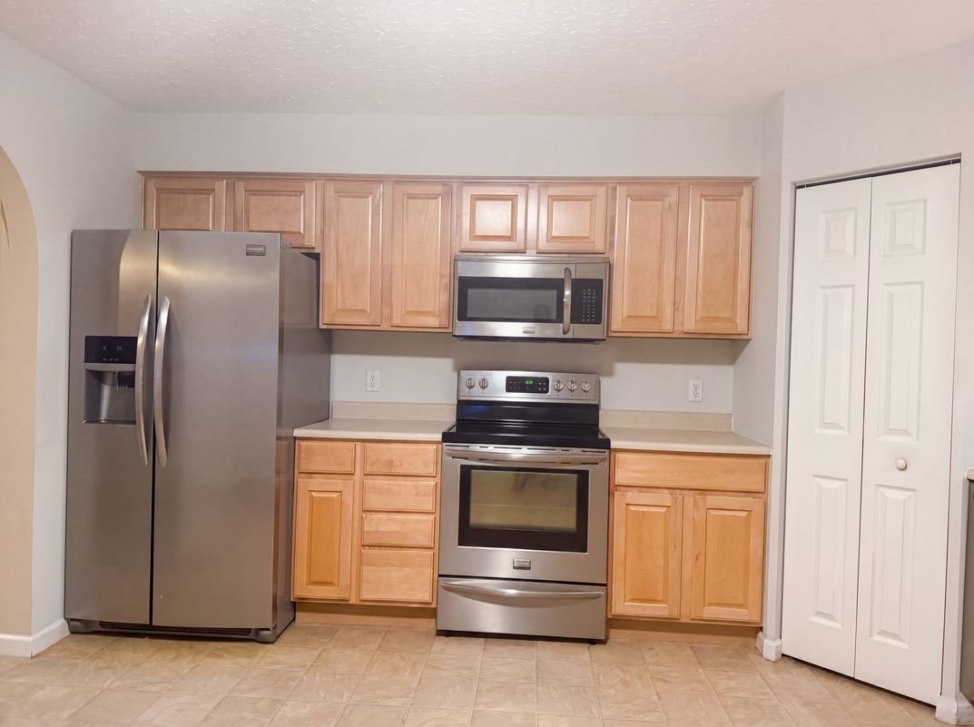 Photo 10 of 40 of 4186 Coble Bowman Way, Canal Winchester, OH