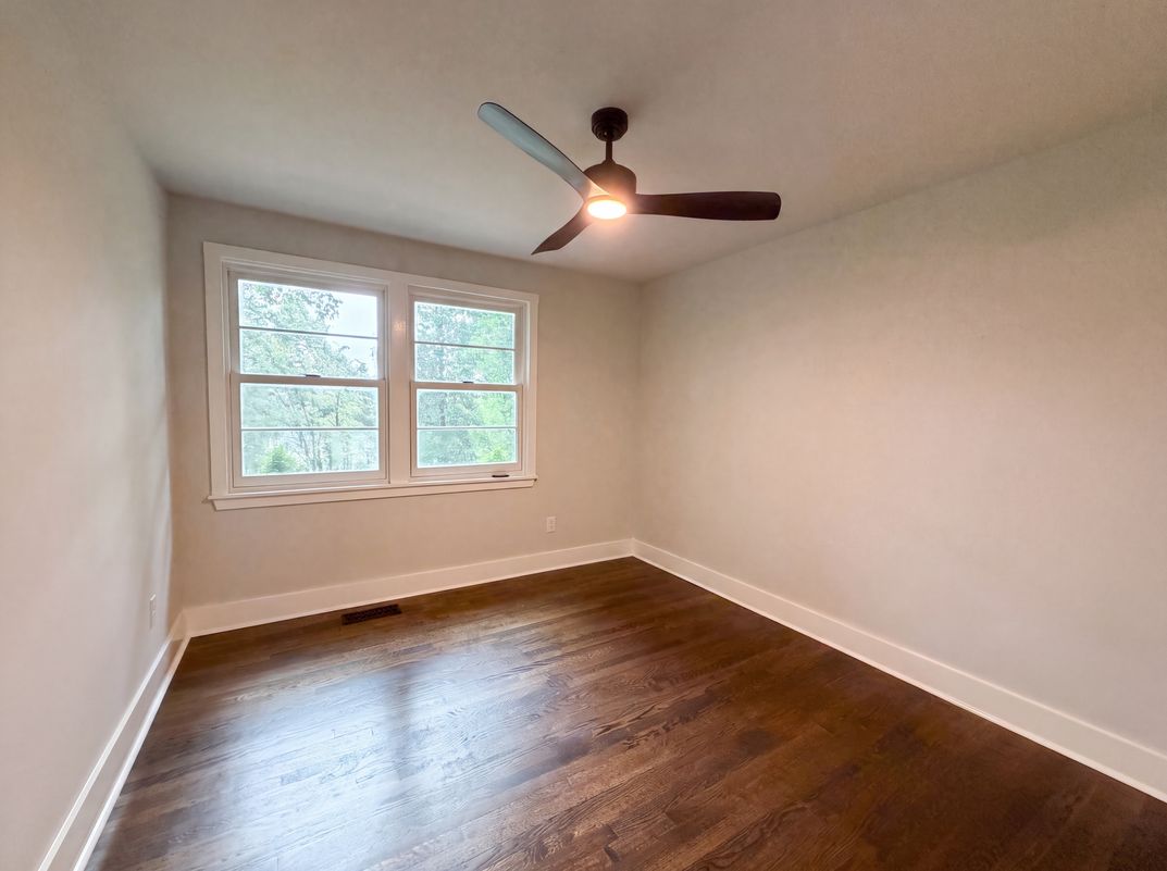 Photo 19 of 36 of 6112 Pinehurst Dr, Nashville, TN