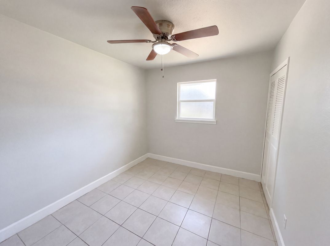 Photo 4 of 18 of 7303 Havenbrook Dr, San Antonio, TX