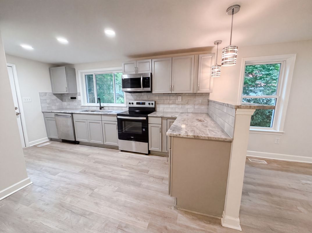 Photo 11 of 17 of 511 Manigault St, Winnsboro, SC
