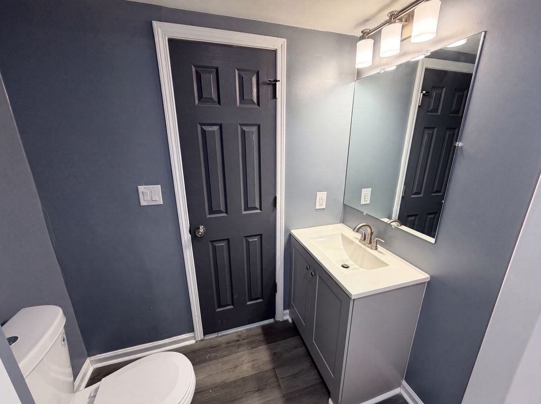 Photo 12 of 18 of 5601 Beaconsfield Rd, Charlotte, NC