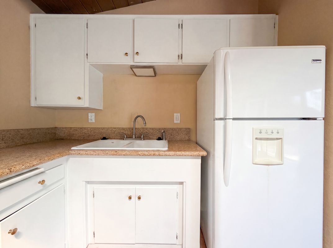 Photo 11 of 28 of 1145 Rivera Dr, Wrightwood, CA
