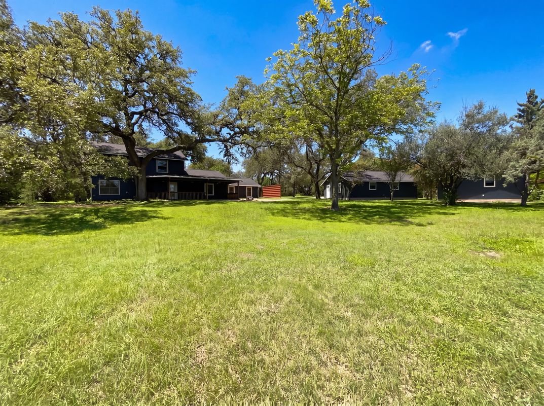 Photo 5 of 22 of 15422 Geronimo Loop, San Antonio, TX