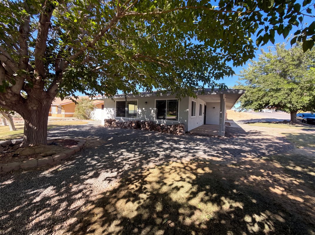 Photo 16 of 18 of 14729 Hartford Ln, Helendale, CA