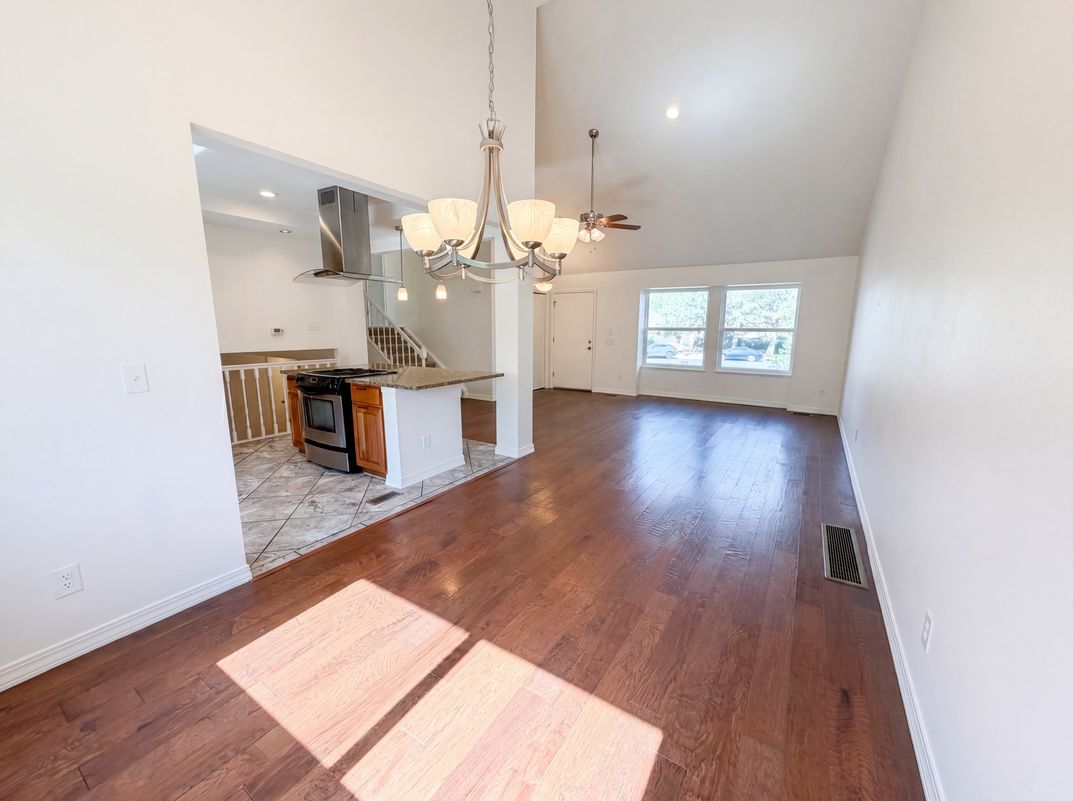 Photo 11 of 40 of 10330 E Weaver Pl, Englewood, CO