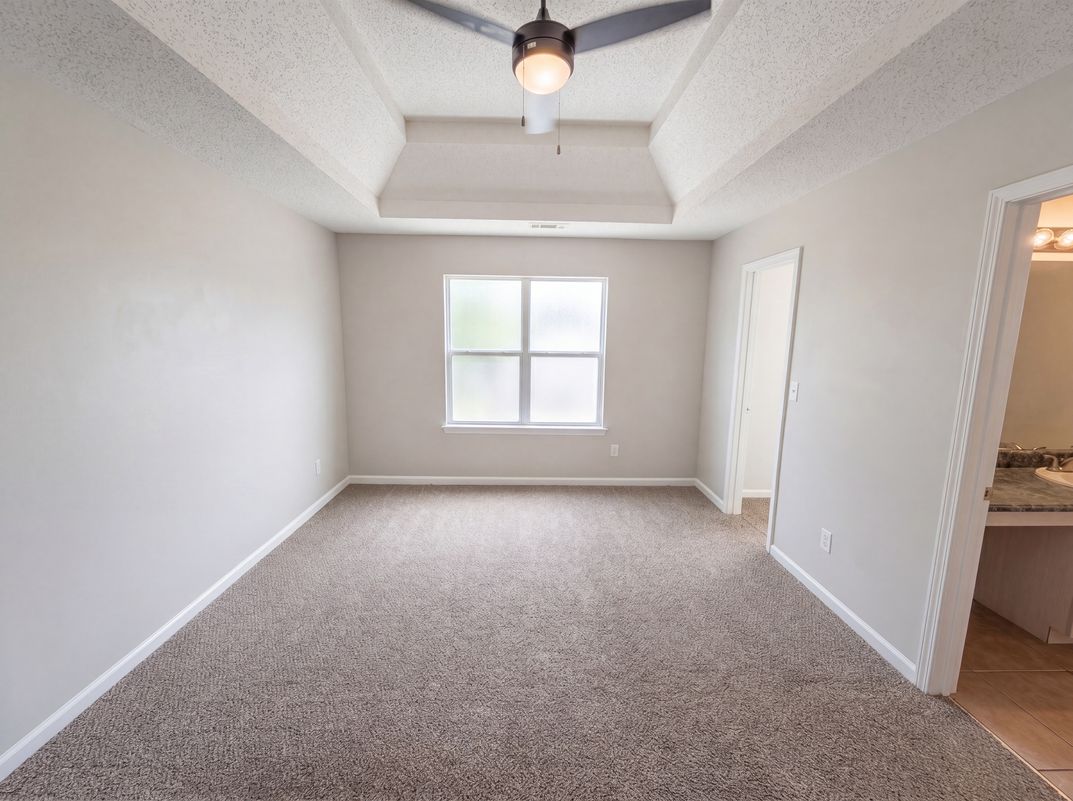 Photo 4 of 26 of 3045 Stonebridge Creek Dr, Lithonia, GA