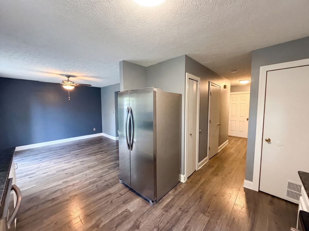 Photo 7 of 21 of 654 Diamond Cir, Ravenna, OH