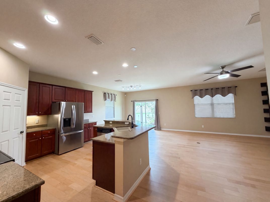 Photo 6 of 27 of 5605 Windsong Oak Dr, Leesburg, FL