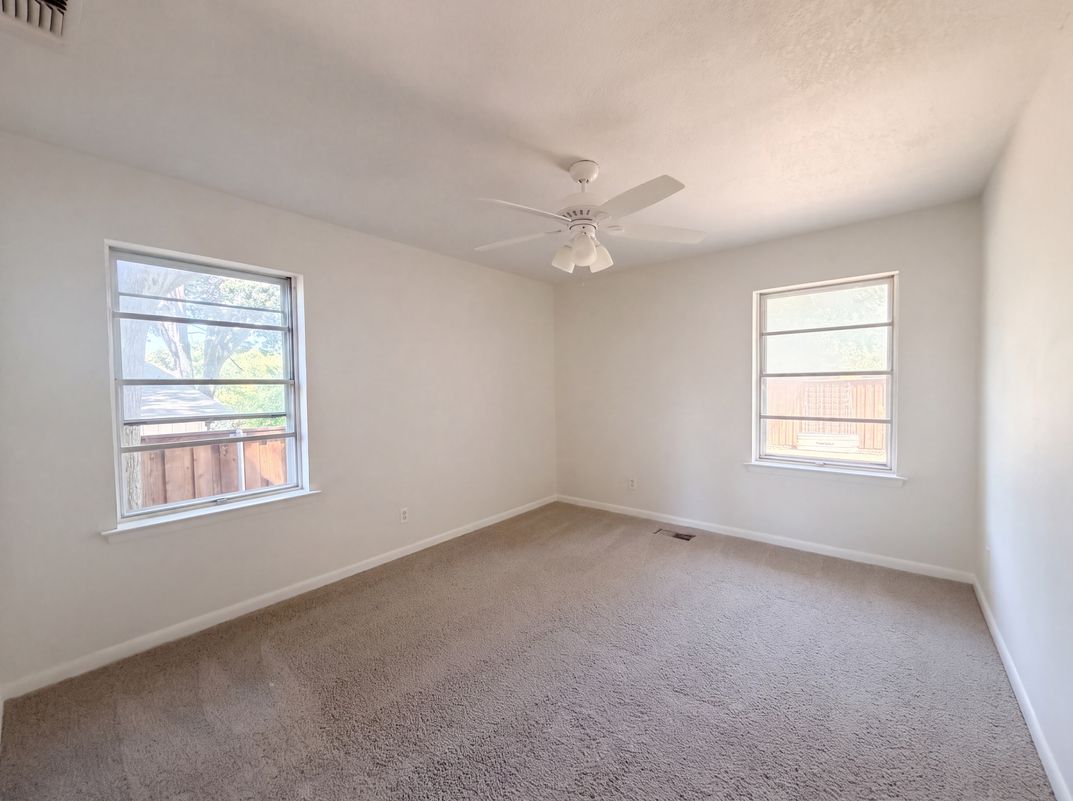 Photo 7 of 23 of 808 Griffin St, McKinney, TX