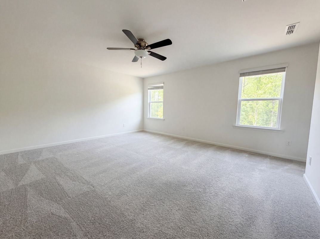Photo 4 of 21 of 1717 Willow Landing Way, Willow Spring, NC