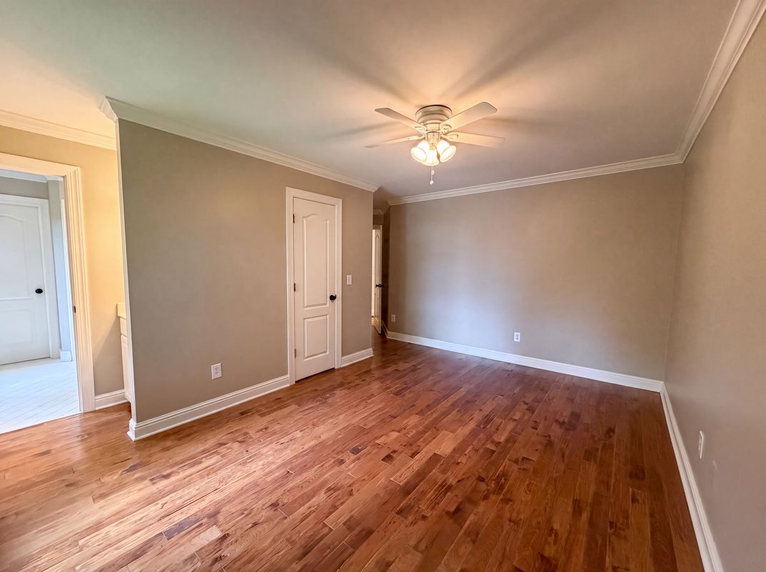 Photo 15 of 84 of 7030 Willowick Dr, Brentwood, TN