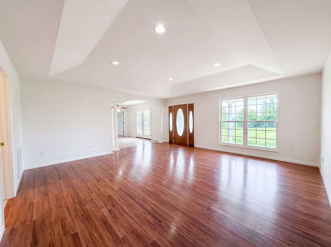 Photo 9 of 26 of 2357 Bastean Rd, Wentzville, MO