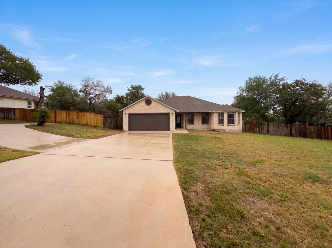 Photo 18 of 22 of 130 Log Cabin Way, Poteet, TX