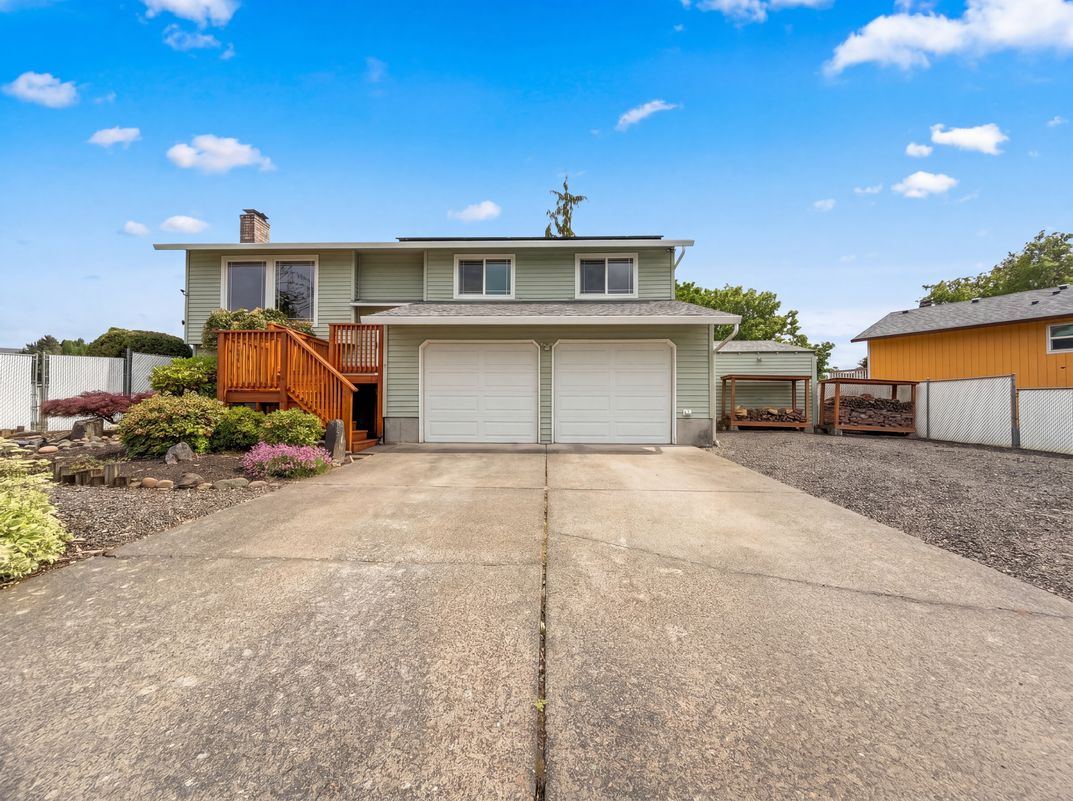 Property photo 1 of 1209 SW 25th St
