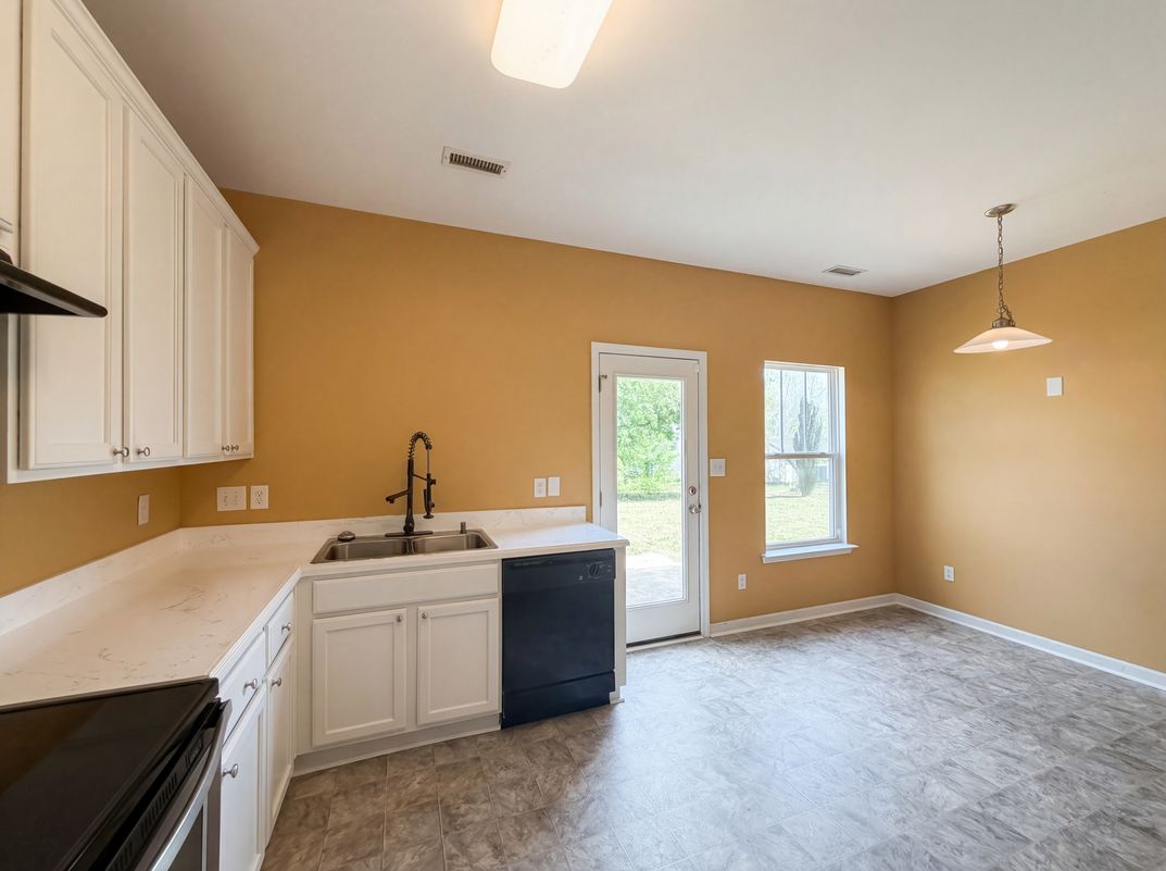 Photo 9 of 17 of 3712 Mayfair Mill Dr, Raleigh, NC