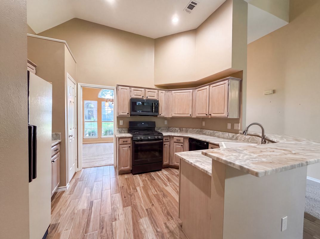Photo 12 of 28 of 5101 Quail Ridge Dr, McKinney, TX