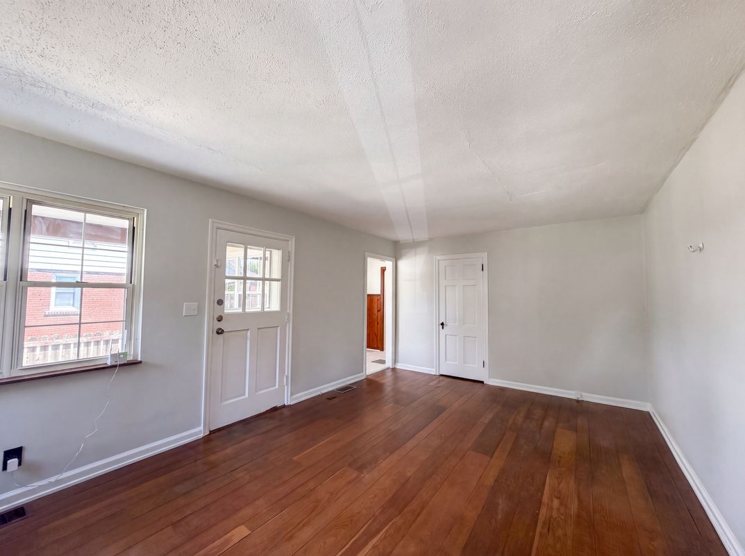 Photo 11 of 21 of 1304 Coolidge Ave, Cincinnati, OH