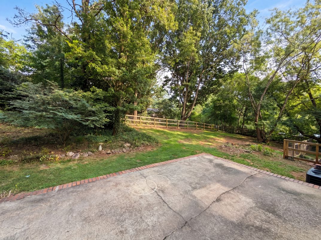 Photo 19 of 21 of 509 Spring Park Dr, Canton, GA