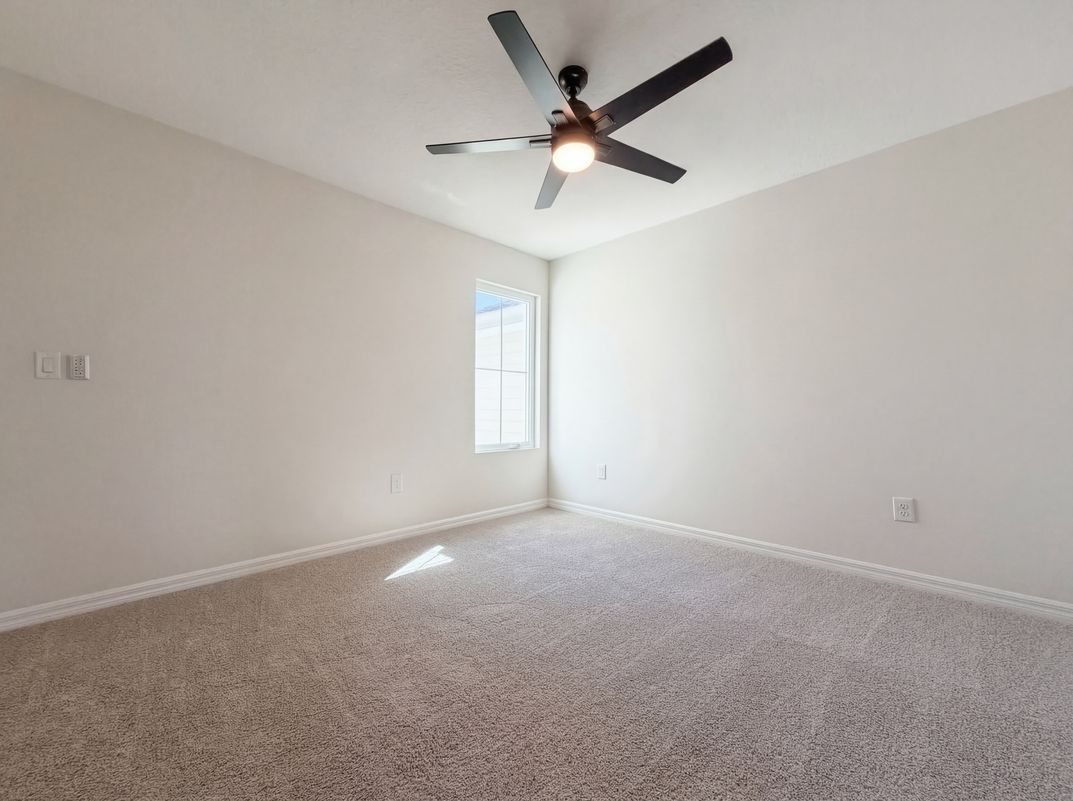 Photo 16 of 26 of 10844 Verawood Dr, Riverview, FL