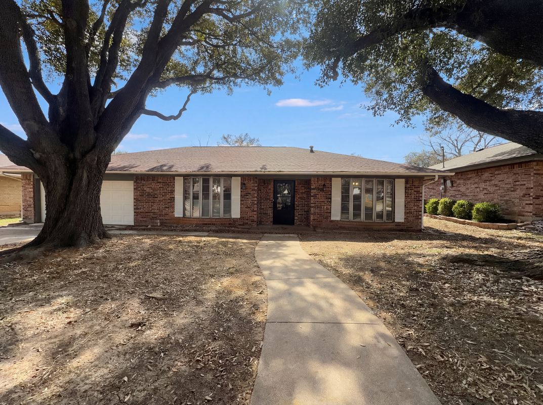 Property photo 1 of 5310 Firewood Dr