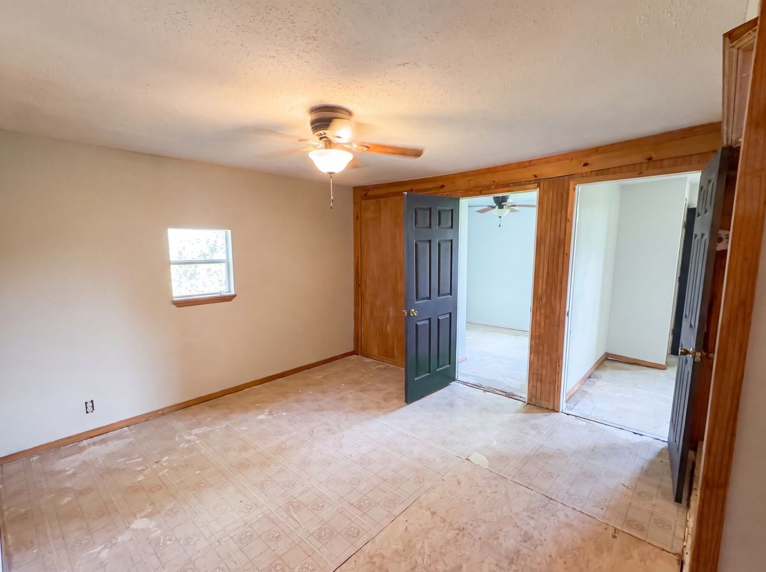 Photo 12 of 20 of 20509 E Reno Ave, Harrah, OK