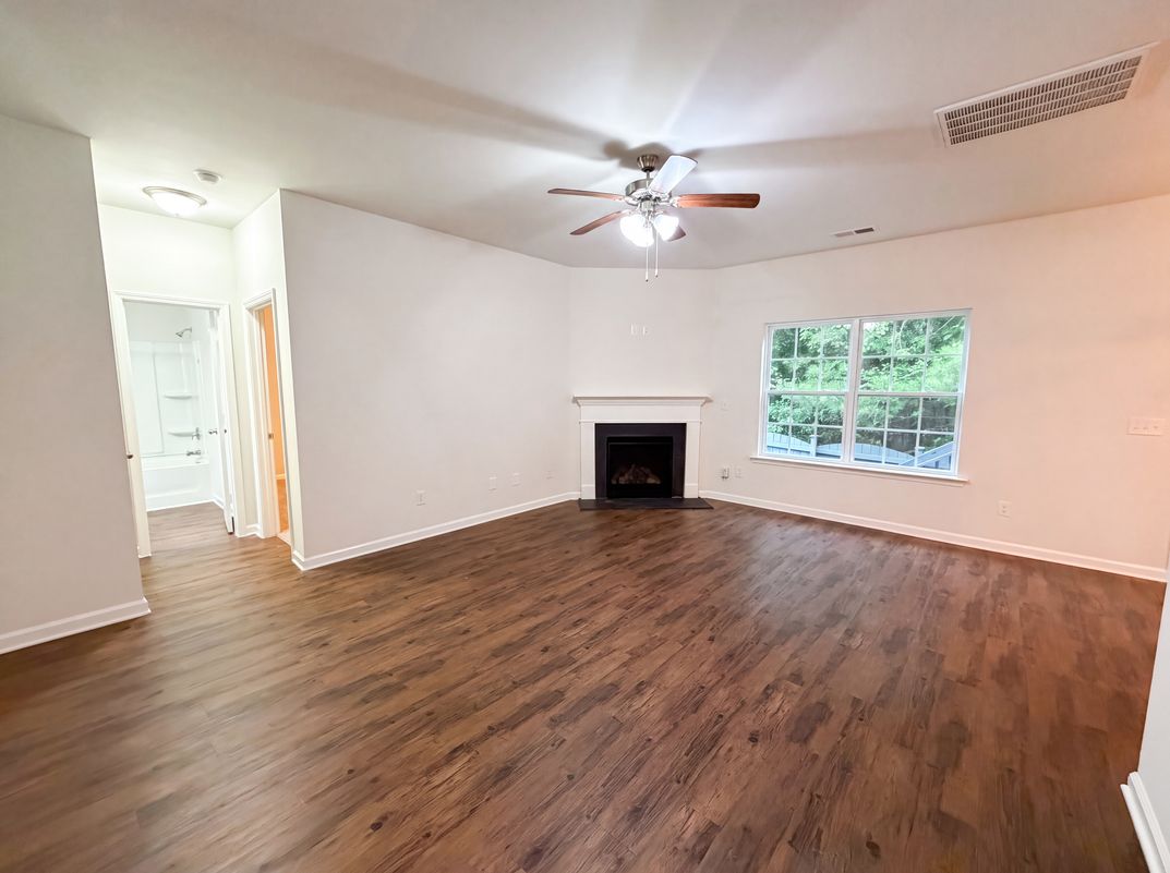 Photo 10 of 30 of 1144 Campbell Ridge Dr, Elgin, SC