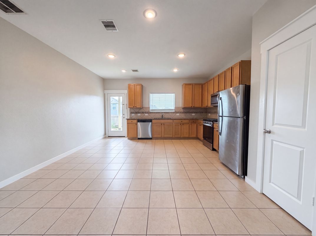 Photo 8 of 19 of 40828 Mostyn Hill Dr, Magnolia, TX