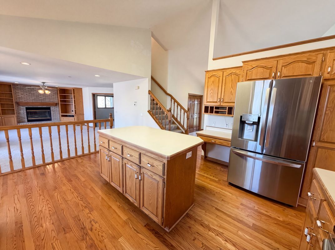 Photo 16 of 38 of 8433 Upland Ln N, Maple Grove, MN