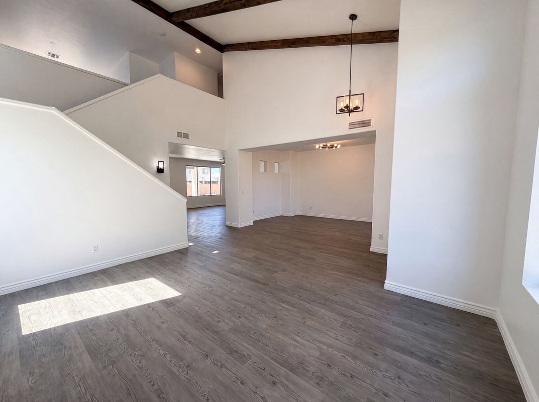Photo 3 of 35 of 17645 W Hale Bopp Dr, Goodyear, AZ