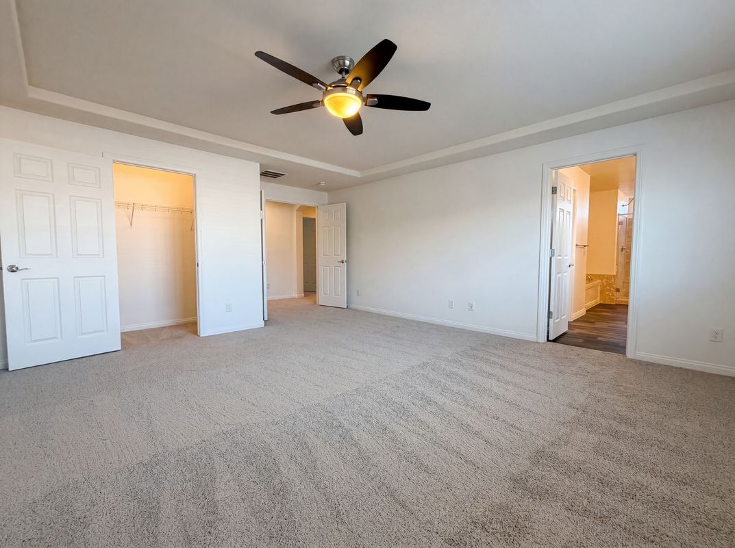 Photo 14 of 32 of 5429 Ledgewood Creek Ave, Las Vegas, NV