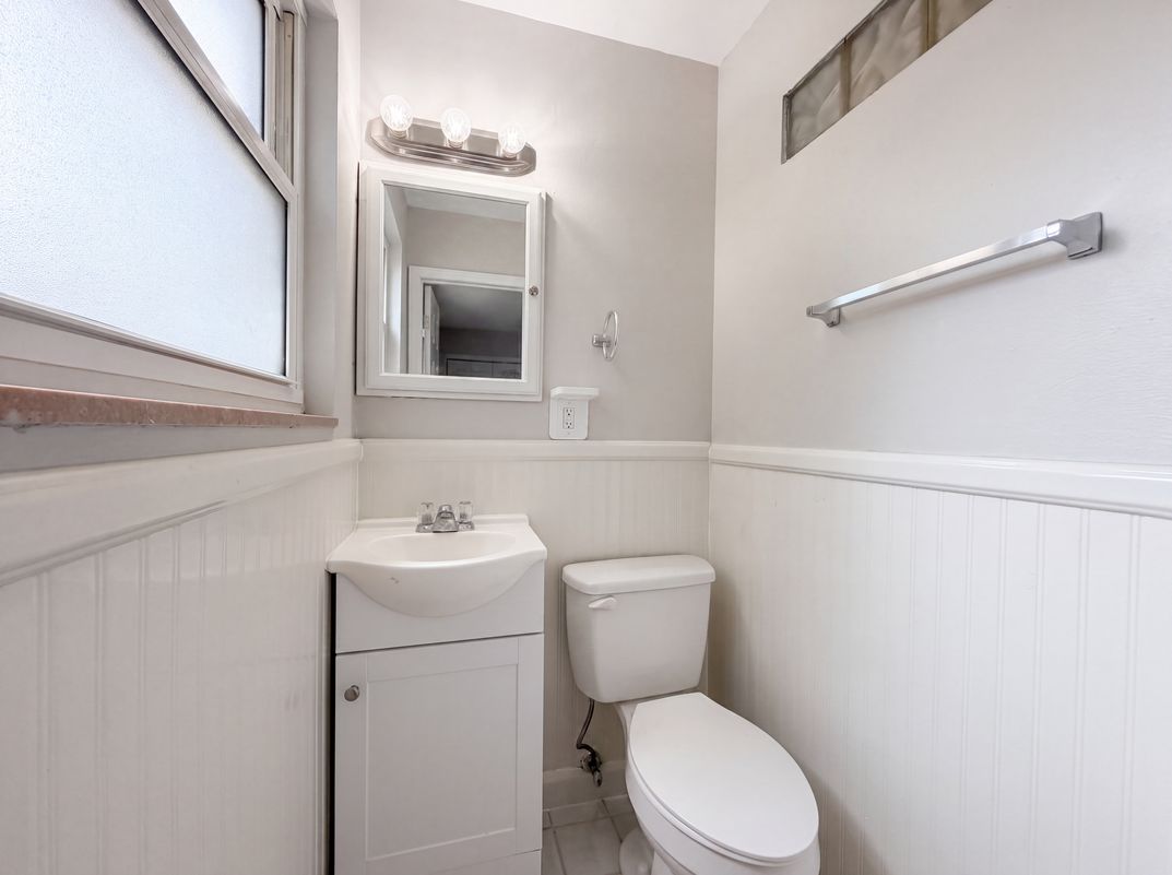 Photo 11 of 21 of 871 Wycliffe Ct, Saint Louis, MO