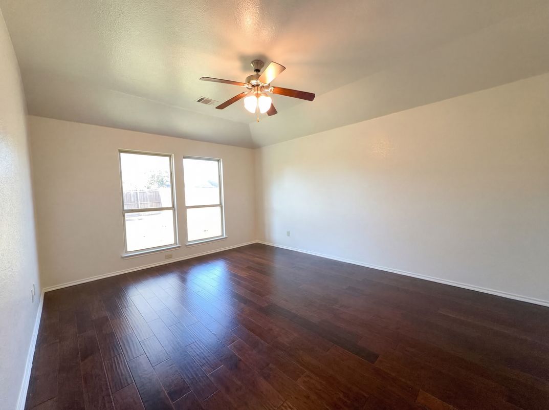 Photo 4 of 17 of 5591 Coventry Dr, Prosper, TX