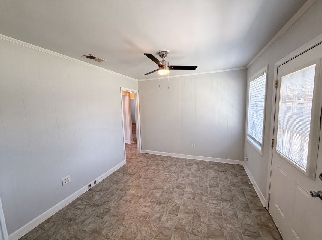 Photo 7 of 21 of 608 E Ryder Ave, Landis, NC