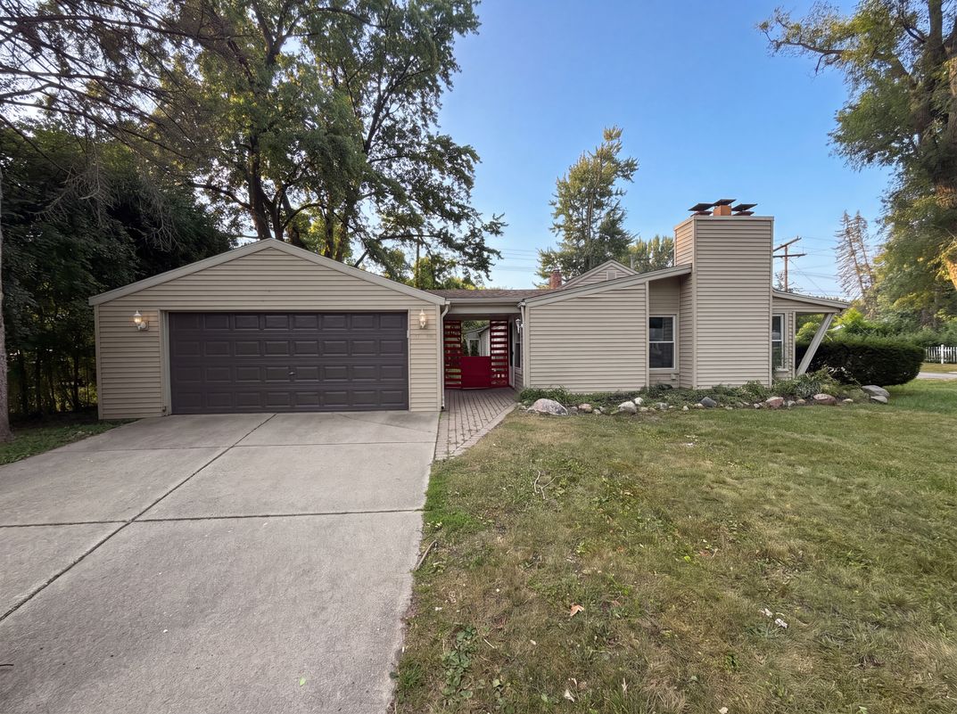 Photo 19 of 22 of 30406 Everett St, Southfield, MI