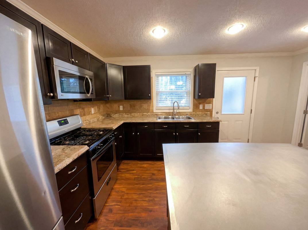 Photo 9 of 27 of 431 Cedarcrest Rd, Dallas, GA