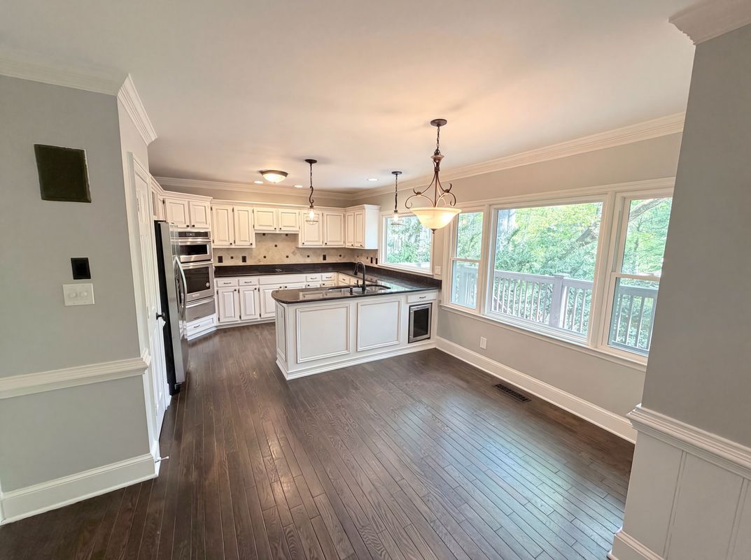 Photo 9 of 58 of 984 Forest Pond Ct, Marietta, GA