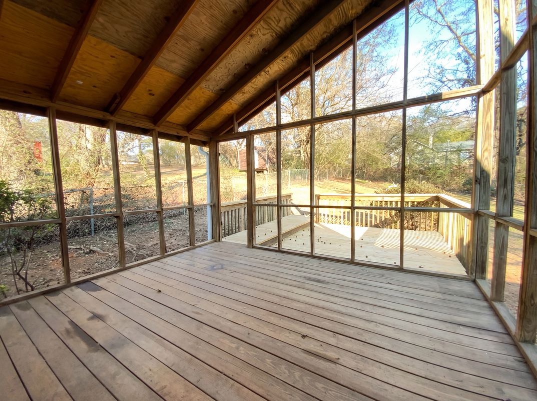 Photo 20 of 22 of 1111 3rd Ln, Pleasant Grove, AL