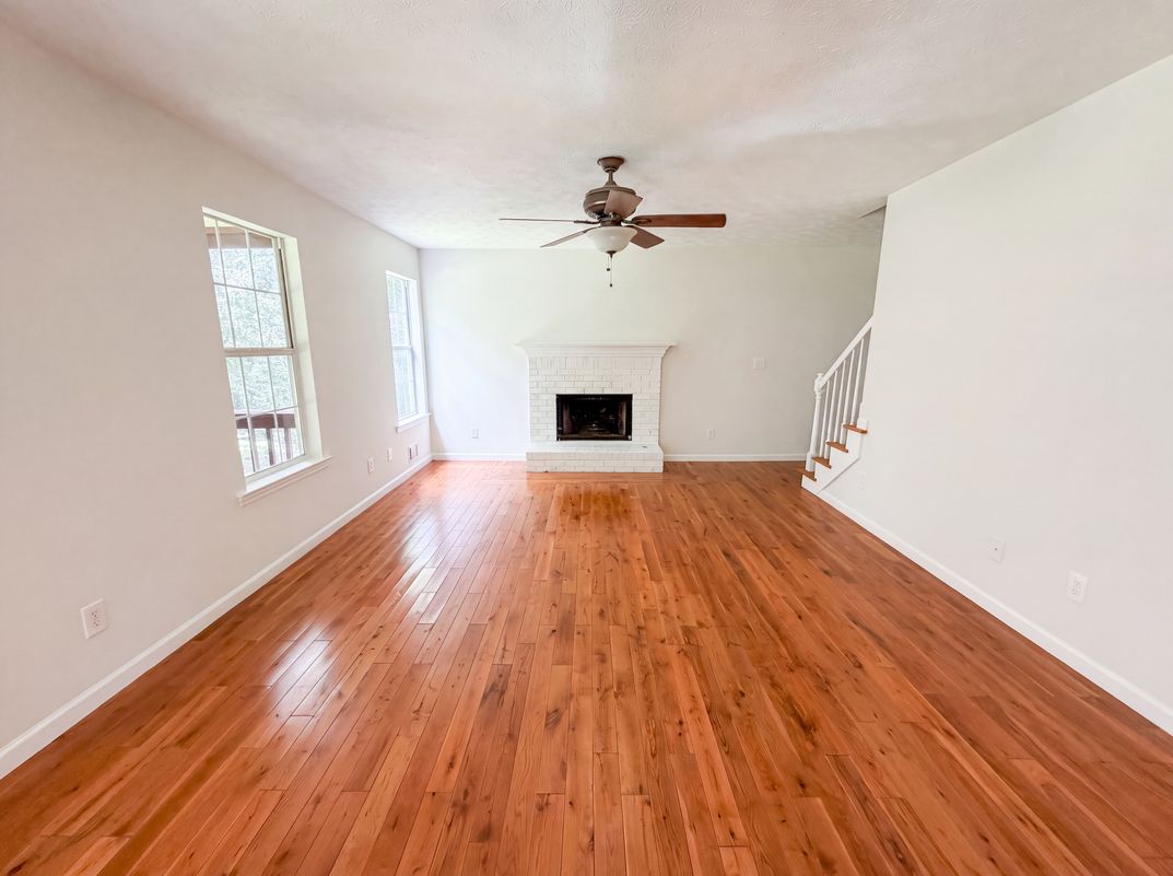 Property photo 3 of 2684 High Point Ct