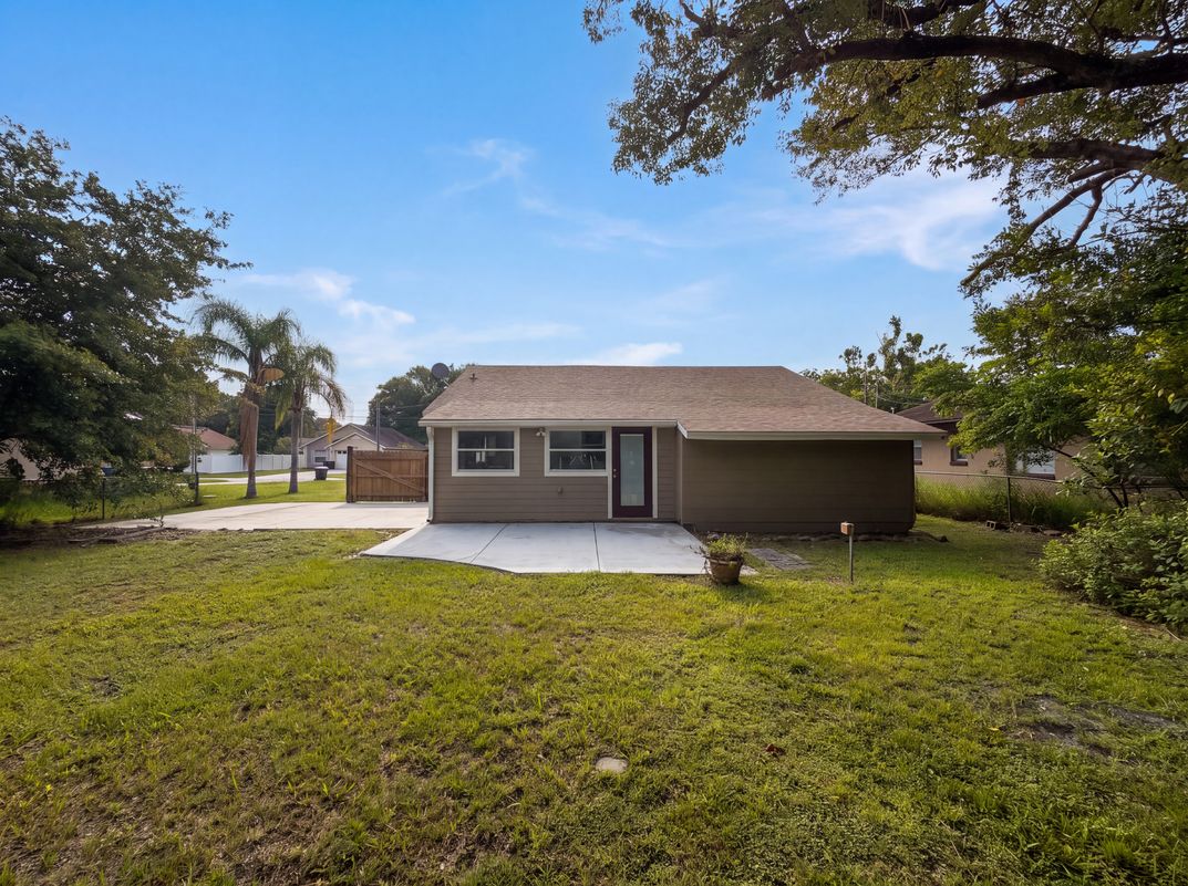 Photo 5 of 24 of 718 Alabama Ave, Saint Cloud, FL