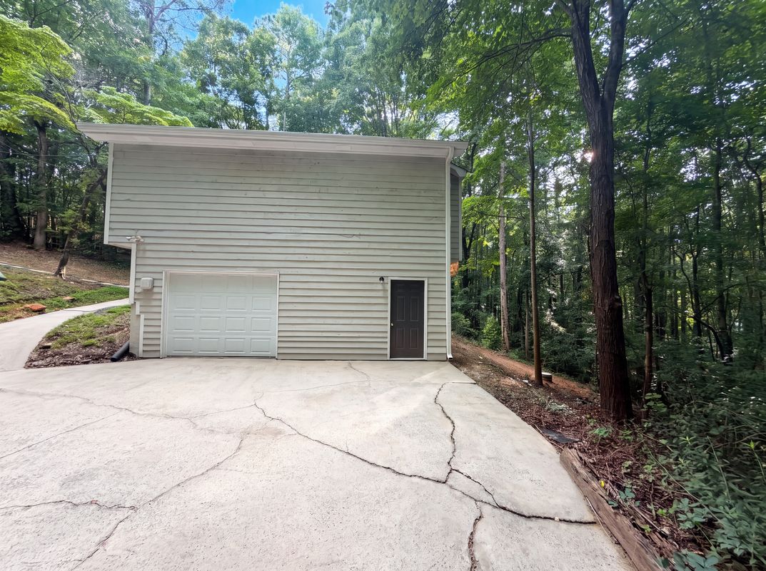 Photo 16 of 18 of 4117 Twig Ct, Douglasville, GA
